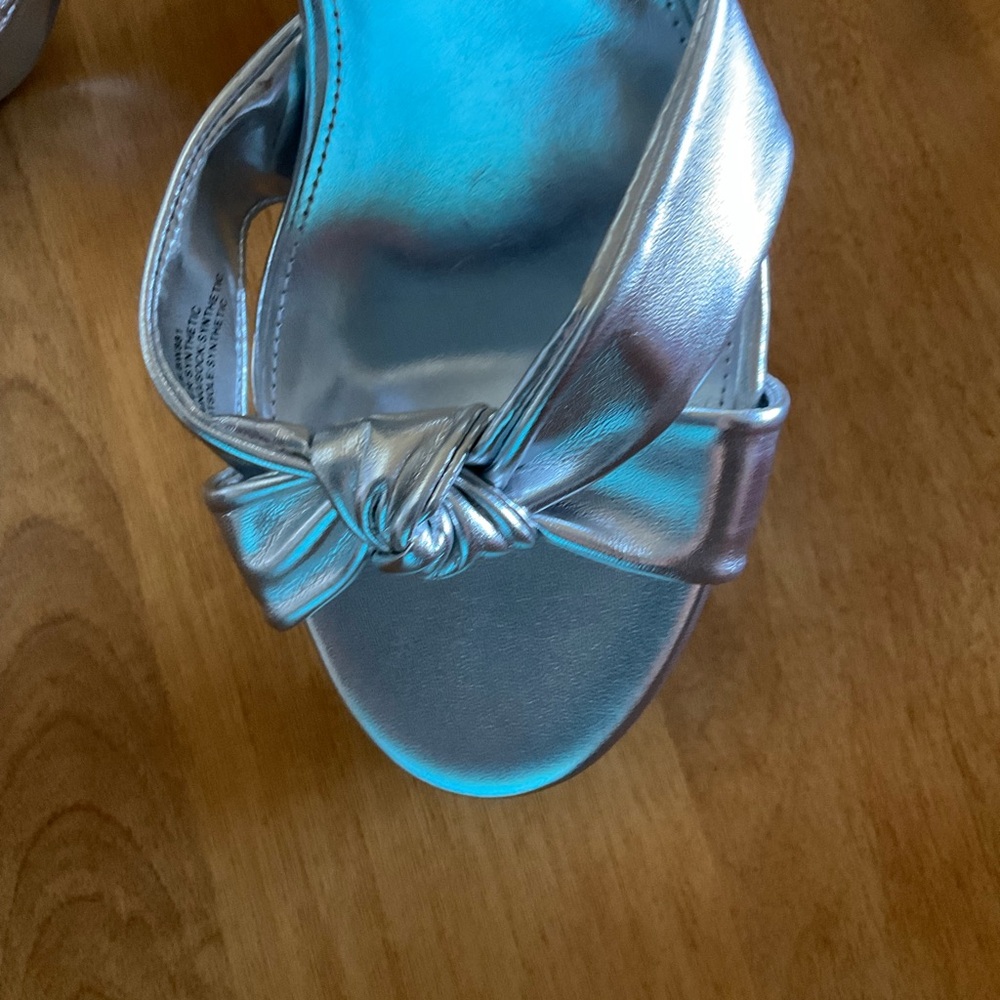 J. Crew Bow platform heeled sandals. Metallic Silver Knot Front Strappy Sandals. - Picture 3 of 4